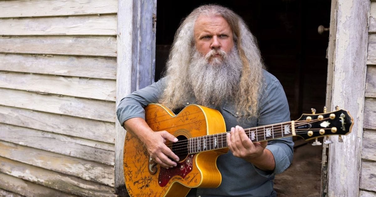 Jamey Johnson Brings Summer Tour to Chesterfield Amphitheater June 11